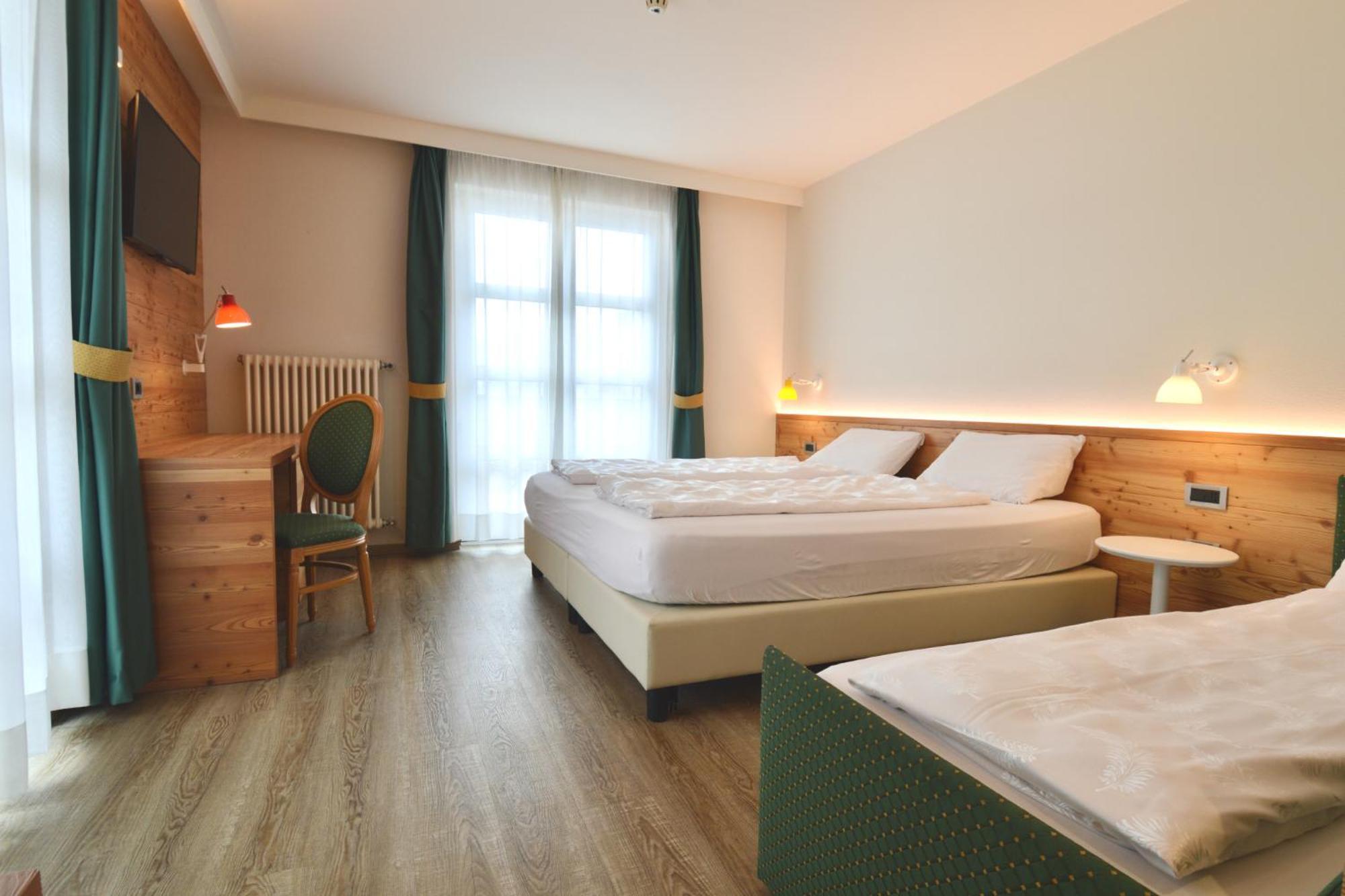 Alpholiday Dolomiti Wellness & Family Hotel Dimaro Cameră foto