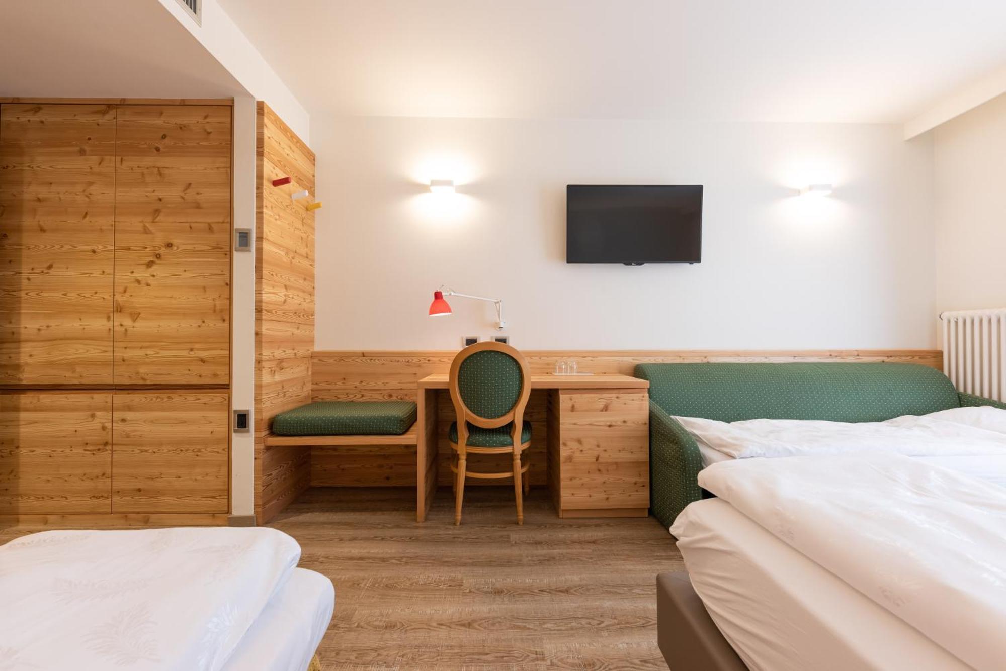 Alpholiday Dolomiti Wellness & Family Hotel Dimaro Cameră foto