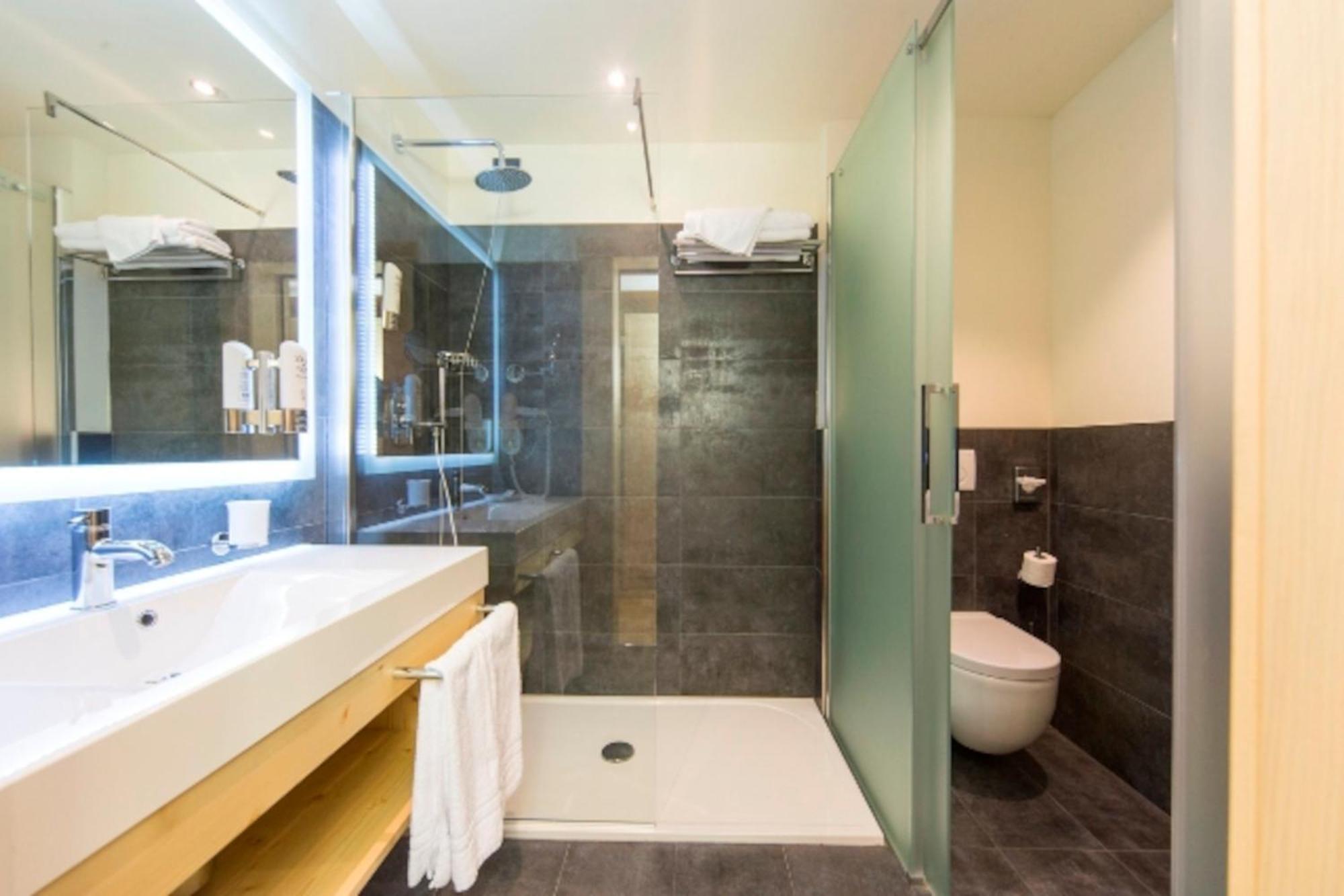 Alpholiday Dolomiti Wellness & Family Hotel Dimaro Cameră foto