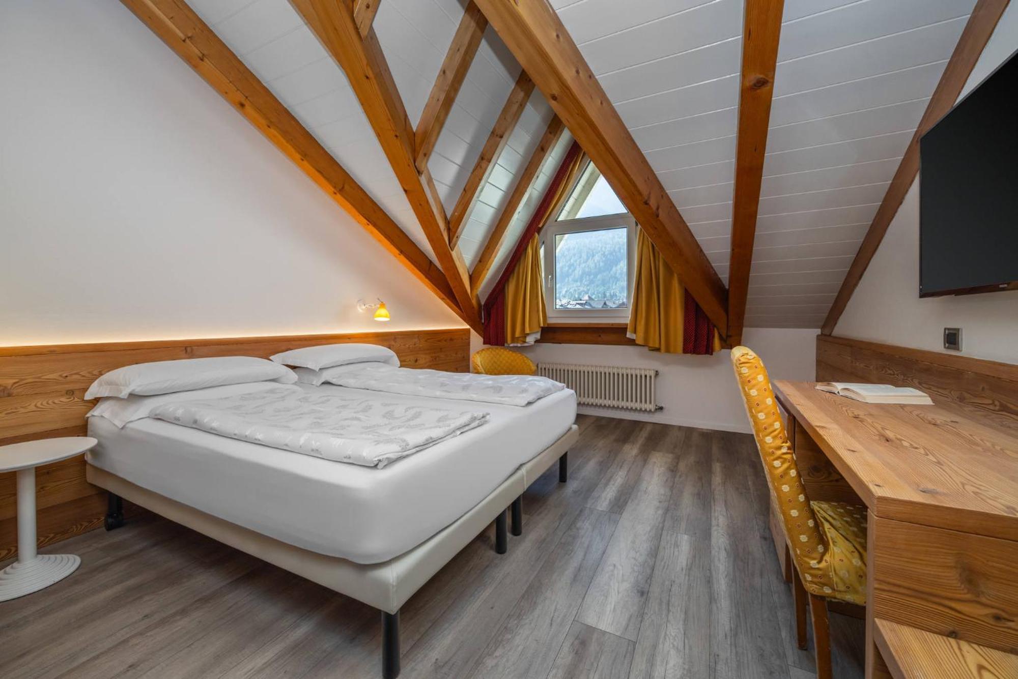 Alpholiday Dolomiti Wellness & Family Hotel Dimaro Cameră foto